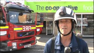 The Cooperative Supermarket Catches Fire in Kidlington 180713 [upl. by Nodababus]