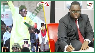 Guediawaye Cheikh Bara fait son show enflmme le meeting de SONKO amp déchire la lettre de Macky [upl. by Ahsirtap]