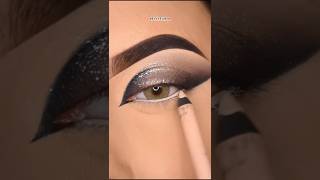 EYE MAKEUP HACKS 😍EASY PARTY LOOKS IN MINUTES 😉💫shortsvideoeyemakeuptrending shortsvideo [upl. by Oilcareh430]