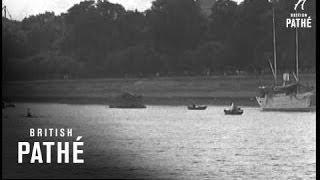 Doggets Coat and Badge Race on the Thames 1939 [upl. by Atiral920]