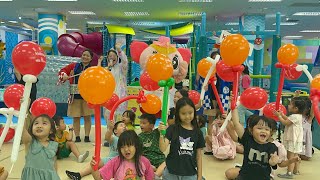 Clip dự thi Mascot  Lí Thị Hảo trò chơi bé nhảy qua hộp ngày 1210 Sora [upl. by Mccafferty287]