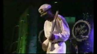 Larry Graham amp GCS Bass Solo 1997 [upl. by Sindee52]