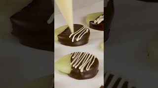 AMAZING 3 Ingredient Peppermint Patties [upl. by Lothaire]