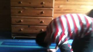 faire une roulade avant  Gymnastique [upl. by Lexie]