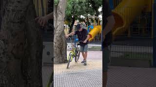 Broma bicicleta 🚵  prank bikes🤣😂funny humor comedy viralvideo bromaspesadas funnyvideo [upl. by Ikir569]