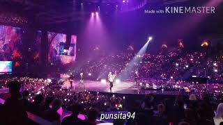 MAMA 2017 HK DNA fancam 20171201 [upl. by Arihk485]