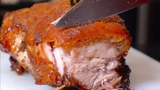 CRISPY ROAST PORK SHOULDER RECIPE WITH SKIN CRACKLING AND HOMEMADE GRAVY [upl. by Lomax338]