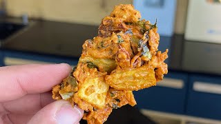 Crispy Aloo Palak Pakora  Rainy Day Snack [upl. by Maril491]