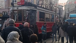 istanbul taksim Beyoğlu İstiklal yılbaşı 20232024 [upl. by Inobe]