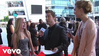 Avril Lavigne  2010 Red Carpet Interview American Music Awards [upl. by Reinwald]