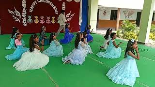 Itti si hasi itti si Khushi dance by 3rd class children [upl. by Downing799]