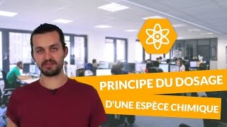 Le principe du dosage dune espèce chimique  PhysiqueChimie  TS  digiSchool [upl. by Aicnorev355]