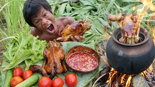 Primitive Technology  Kmeng Prey  Cooking Chicken In Clay Pot [upl. by Adella341]