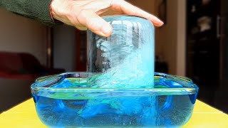 Tsunami de Agua  Experimentos de Física 🧪⚗️ [upl. by Philana987]