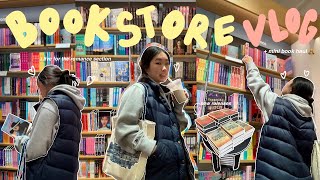 fall bookstore vlog ☕️🍁📚come book shopping with me  book haul [upl. by Margette396]