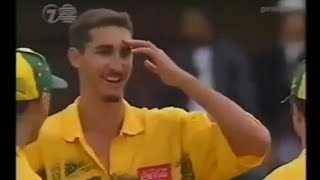 Jason Gillespie bowling 2 brilliant slower deliveries to Cronje and Kallis cricket [upl. by Eninotna]