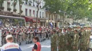 La Légion Etrangère place de la Madeleine détachement Croate 14 juillet 2013 [upl. by Eelarat]