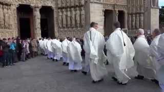 La messe chrismale 2015 à Notre Dame de Paris [upl. by Whittemore421]