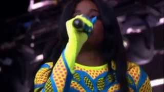 Azealia Banks  212 Live at T IN THE PARK [upl. by Naillij]