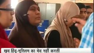 सियासी बहस और Muslim Girls amp interview with Munawwar Rana in Prime Time with Ravish Kumar [upl. by Yllut818]