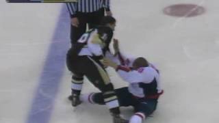 Matt Bradley vs Paul Bissonnette Oct 16 2008 [upl. by Karame16]