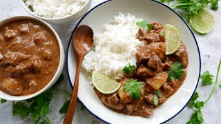 Slow Cooker Massaman Curry Recipe [upl. by Armilda]