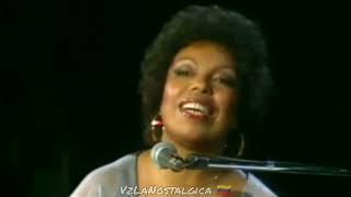 Roberta Flack  Killing Me Softly 1973 Live [upl. by Nadine]