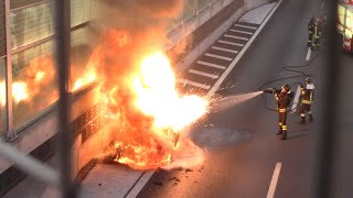 ESPLOSIONE IN DIRETTA AUTOVETTURA IN FIAMME ARRIVO APS VVF BUSTOPOLIZIA STRADALE IN SIRENA A8 [upl. by Elolcin100]