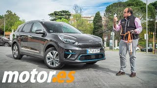 KIA eNiro SUV 100 eléctrico  Prueba  Testdrive  Review en Español por Motores [upl. by Anoo]