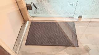 Super Absorbent Bathroom Rug Reveiw [upl. by Domenic]