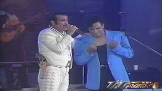 Aunque Mal Paguen Ellas  Vicente Fernández Ft Julio Sabala [upl. by Yalc]