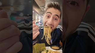 Probando Ramen en Japón por Primera vez 🍜🤔🇯🇵 sisomosgemelos ramen japon Frikitravel [upl. by Leverick204]