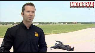 Motorrad Schutzbekleidung Produkt und Crashtest [upl. by Melnick]