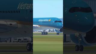 A350 Vietnan Airlines Takeoff shorts infiniteflight [upl. by Okime622]