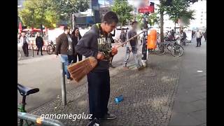 Se reían de este guitarrista callejero Polaco miren lo que paso [upl. by Sivi800]