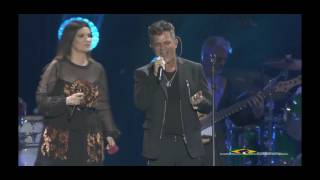 Laura Pausini y Alejandro Sanz La Fuerza del Corazón [upl. by Mora]