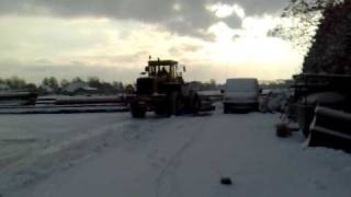 sneeuw schuiven met de firma Atsma [upl. by Recor611]