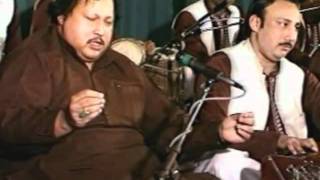 Nusrat Fateh Ali Khan Live in a concert at London [upl. by Bonar]