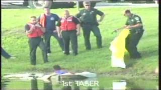 Tasers used in water [upl. by Blackstock]