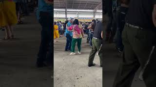 Chuyito y su prima en TX youtubeshortsvideo baile 956valley dancemusic lapulga [upl. by Anelliw]