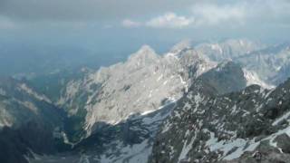 360°Rundumblick vom Gipfelkreuz der Zugspitze 290610 [upl. by Ebba]