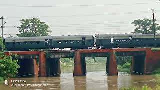 03518 skipping Rajbandh rail bridge [upl. by Joletta929]