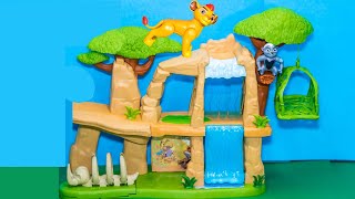 Exploring the Lion Guard Pride Lands with Kion Play Set [upl. by Nahum]