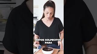 Los secretos para hacer una capa de chocolate perfecta recetas pasteleria argentina shorts [upl. by Culosio536]