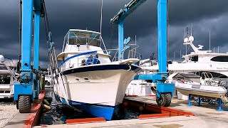 Classic Hatteras 53 Yacht Fisherman “dharma” Navigating on New River  Fort Lauderdale [upl. by Natsirhc]