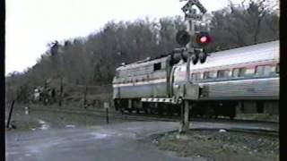 Northbound Amtrak FL9 at Hyde Park NY [upl. by Roht]