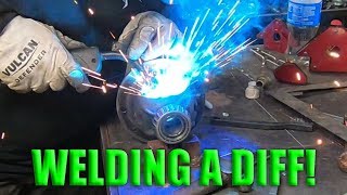 HOW TO WELD A DIFFTHE CORRECT WAY [upl. by Eatnad988]