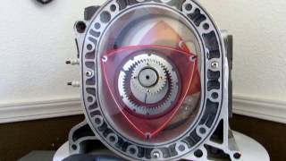 Kurt Robertson explains how a Rotary engine works [upl. by Eeima750]