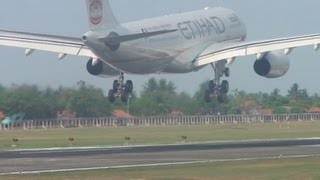 Takeoff from Soekarno Hatta Airport and Landing at Adisucipto Airport 離陸と着陸 ジャカルタ発ジョグジャカルタ着 [upl. by Zeugirdor351]