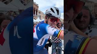 Tim Merlier wins the 18th stage of the Giro d’Italia thanks to an incredible sprint 🚴‍♂️💨🔥 [upl. by Annie]